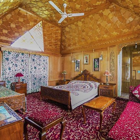 Отель New Jersey Houseboats Nagin Bagh Экстерьер фото
