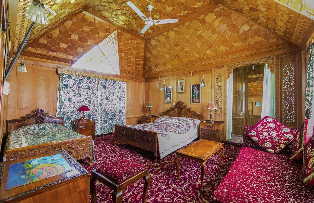 Отель New Jersey Houseboats Nagin Bagh Экстерьер фото